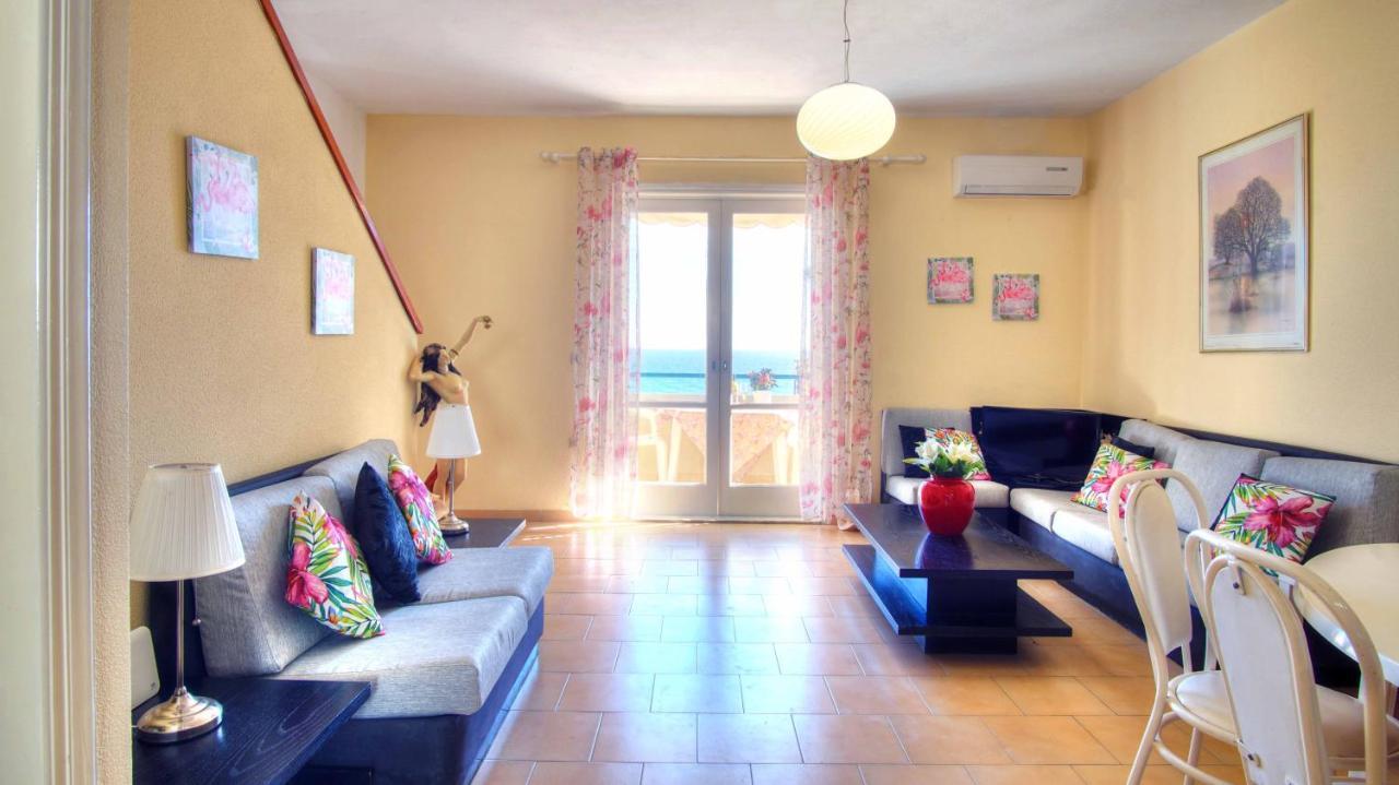 Sea View Maisonette Glyfada Beach Экстерьер фото